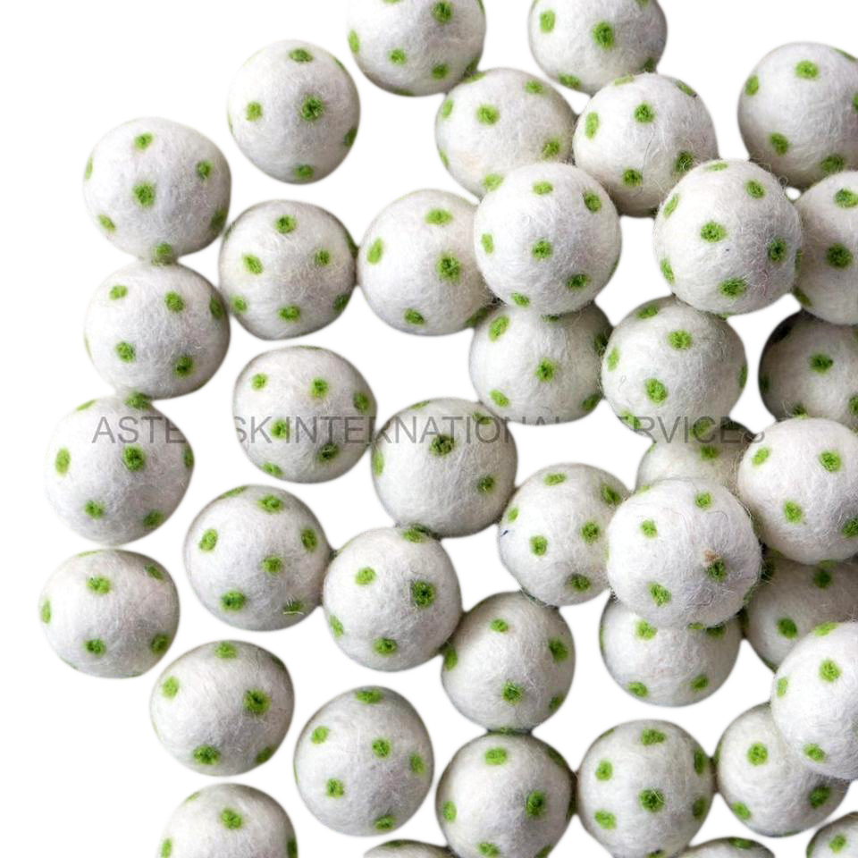 mutidotted-felt-balls