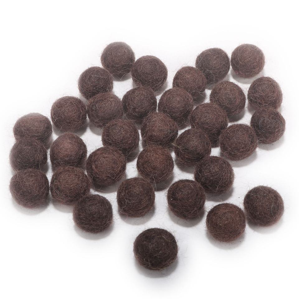 2-5cm-felt-balls