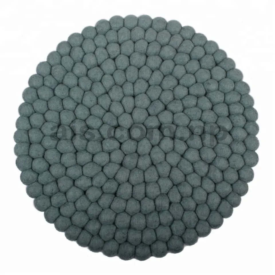 spruce-felt-balls-car-carpet