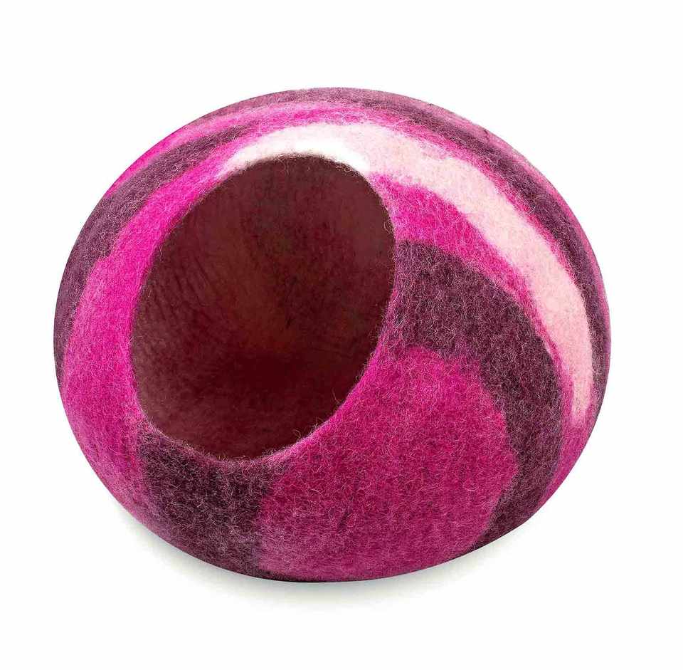 white-pink-stripe-wool-felt-cat-house