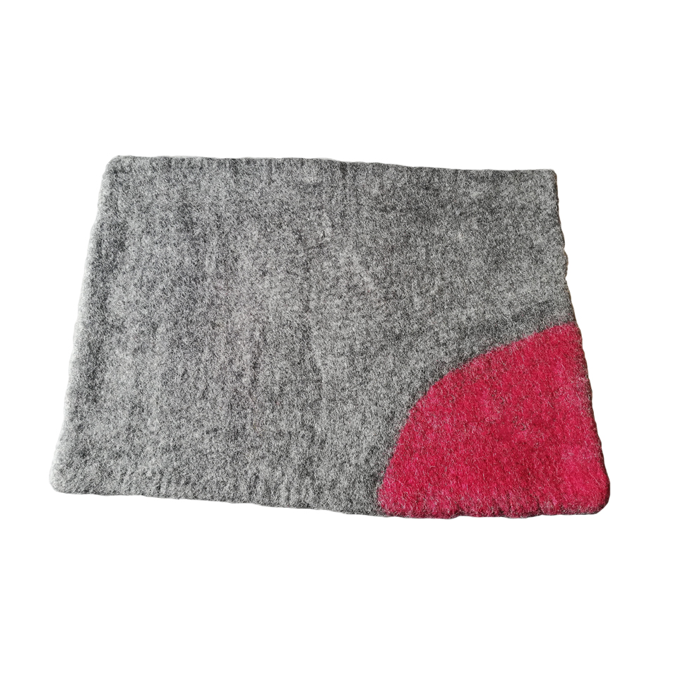 fulffy-comfy-dog-wool-anti-slip-mat