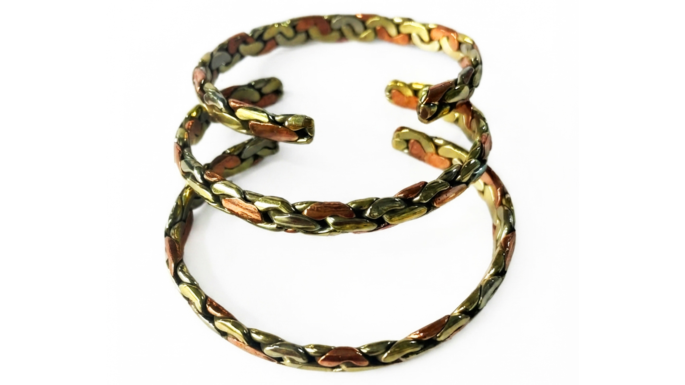 handmade-interlinked-multi-metal-healing-copper-brass-and-zinc-cuff-bracelet